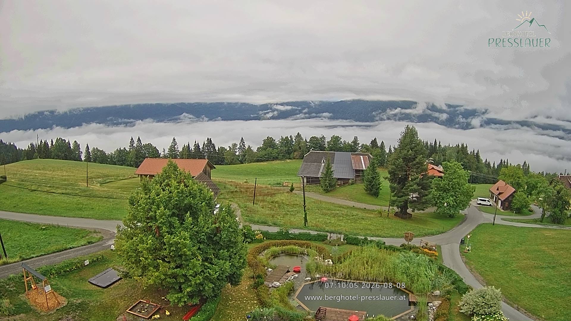 Archiv Foto Webcam Ausblick vom Berghotel Presslauer in Kärnten