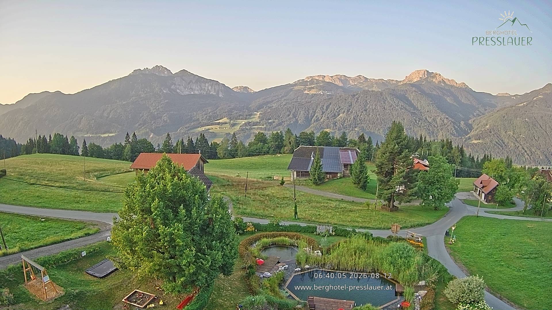 Archiv Foto Webcam Ausblick vom Berghotel Presslauer in Kärnten