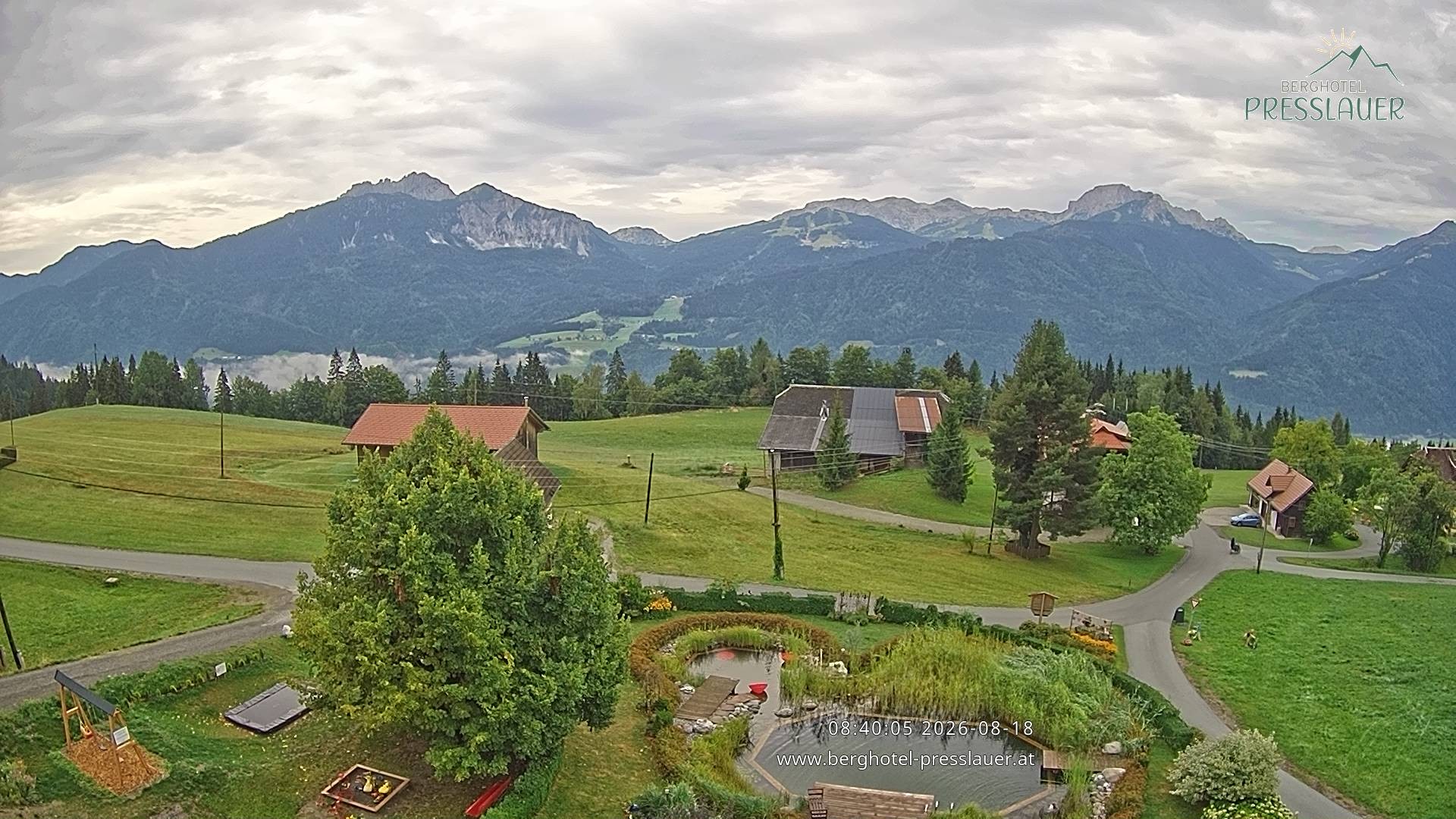 Archived image Webcam View from Mountain Hotel Presslauer