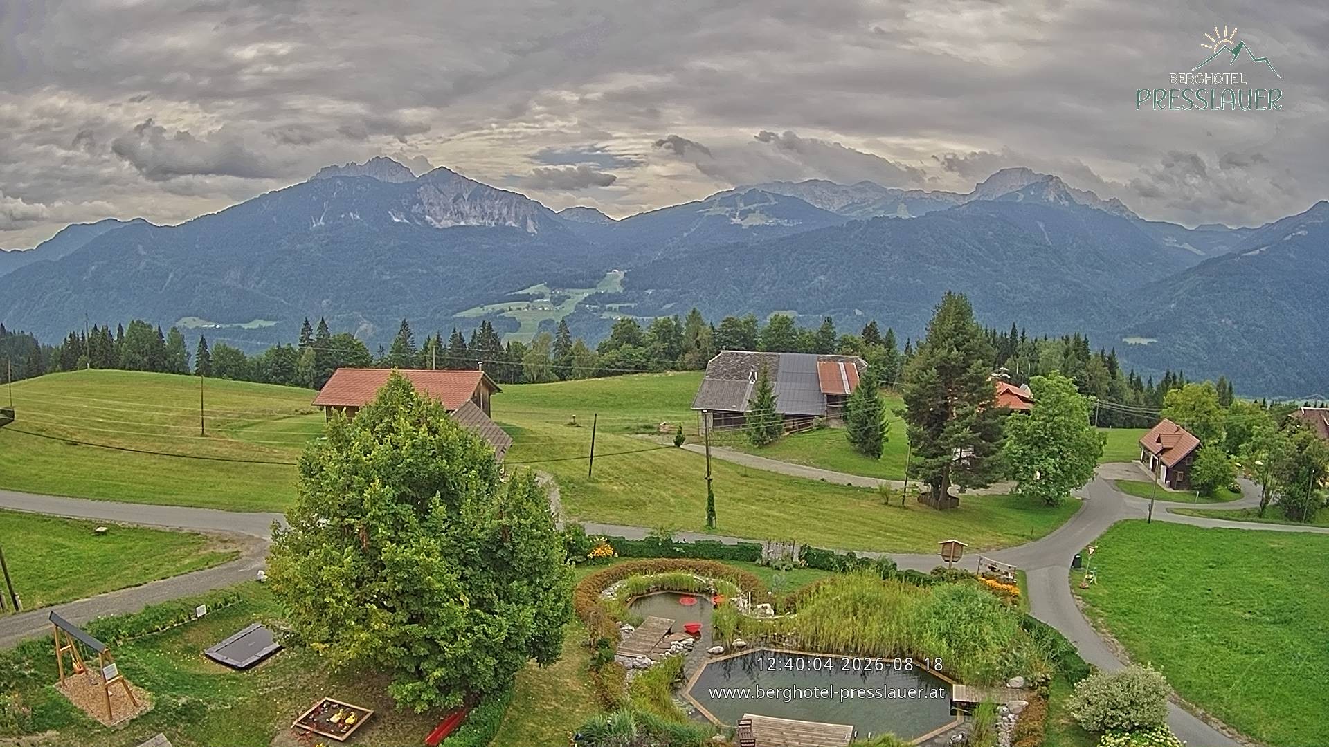 Archived image Webcam View from Mountain Hotel Presslauer