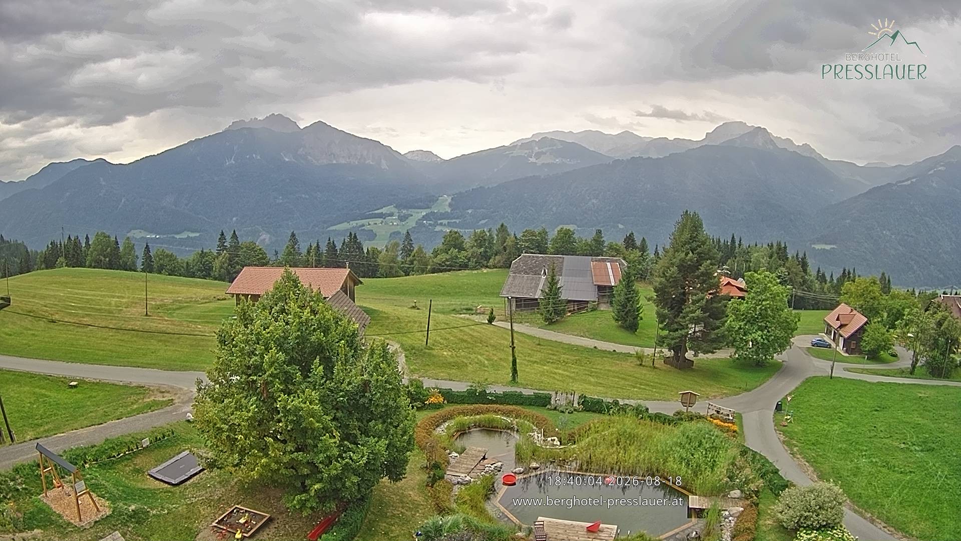 Archiv Foto Webcam Ausblick vom Berghotel Presslauer in Kärnten