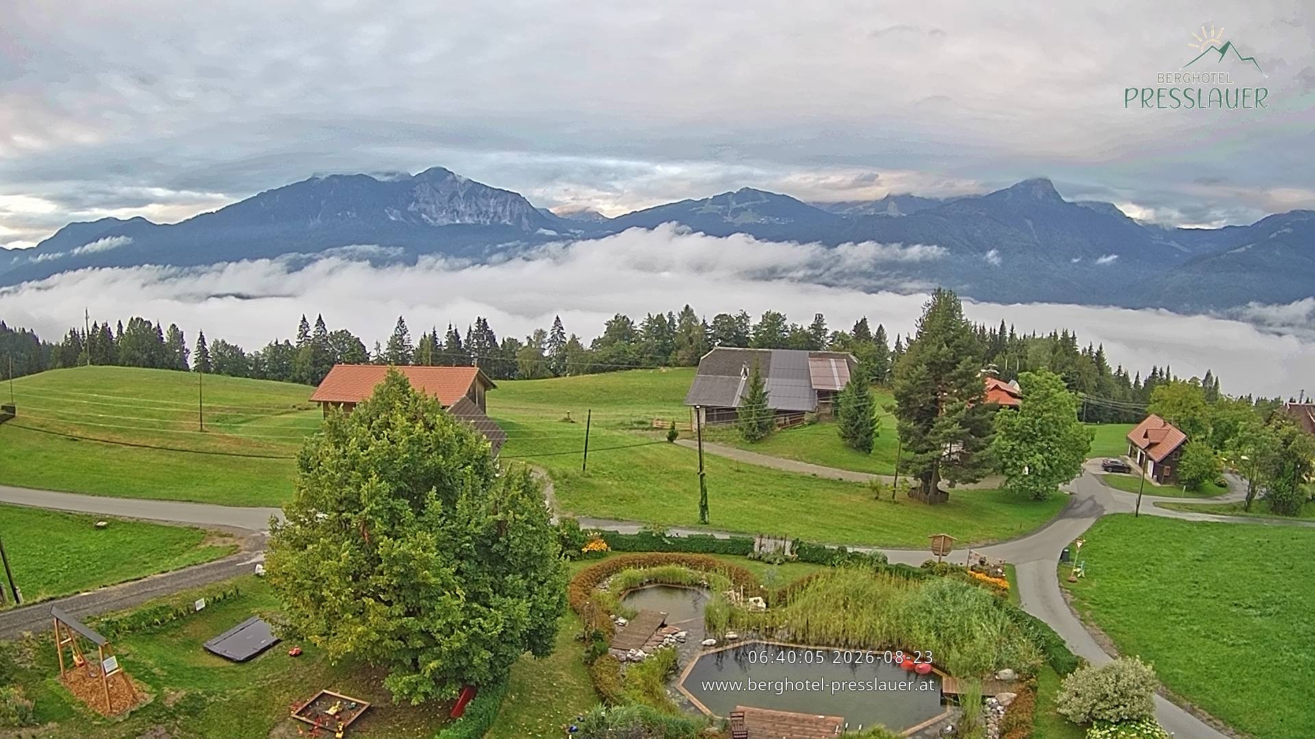 Archiv Foto Webcam Ausblick vom Berghotel Presslauer in Kärnten