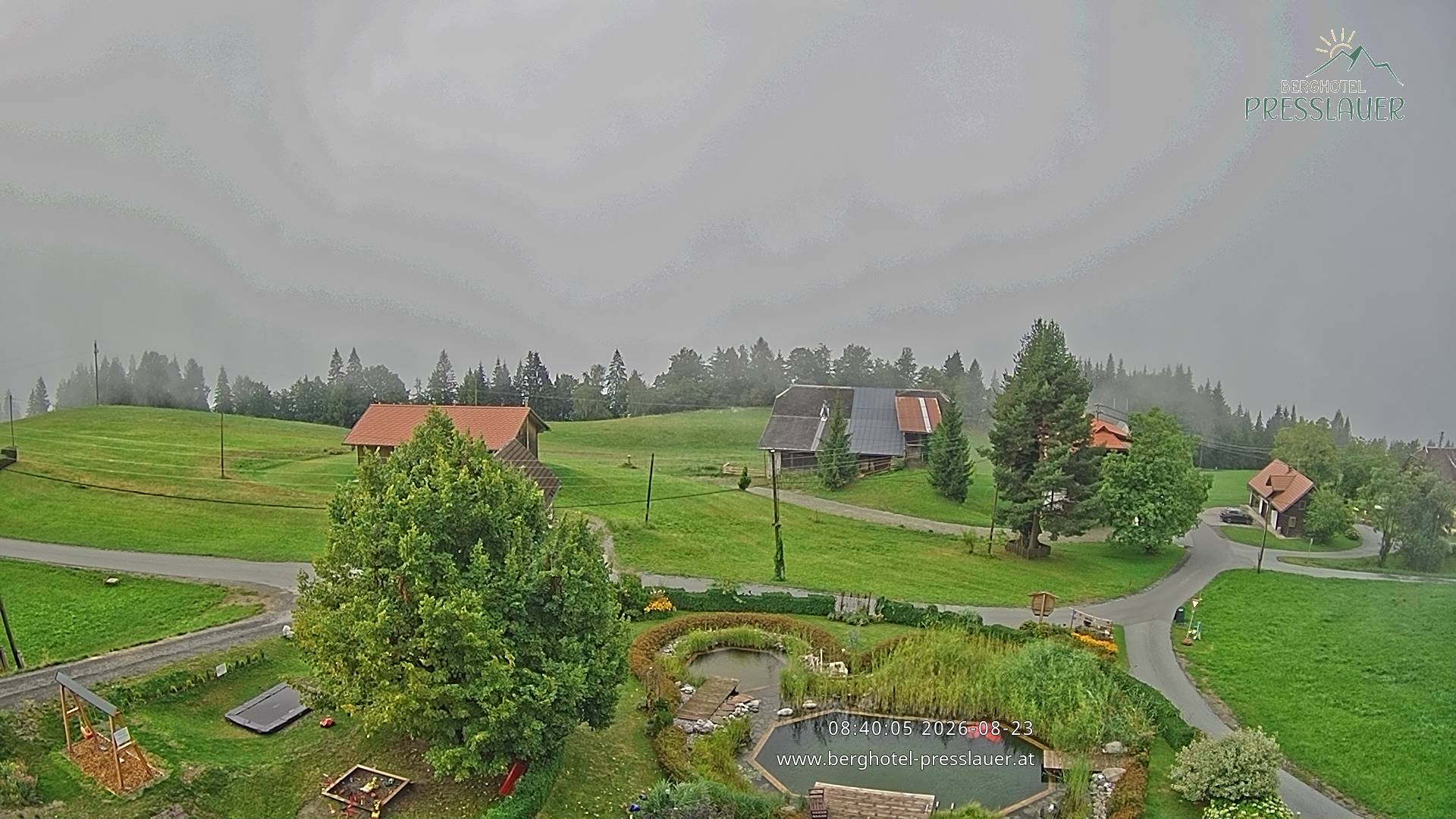 Archiv Foto Webcam Ausblick vom Berghotel Presslauer in Kärnten