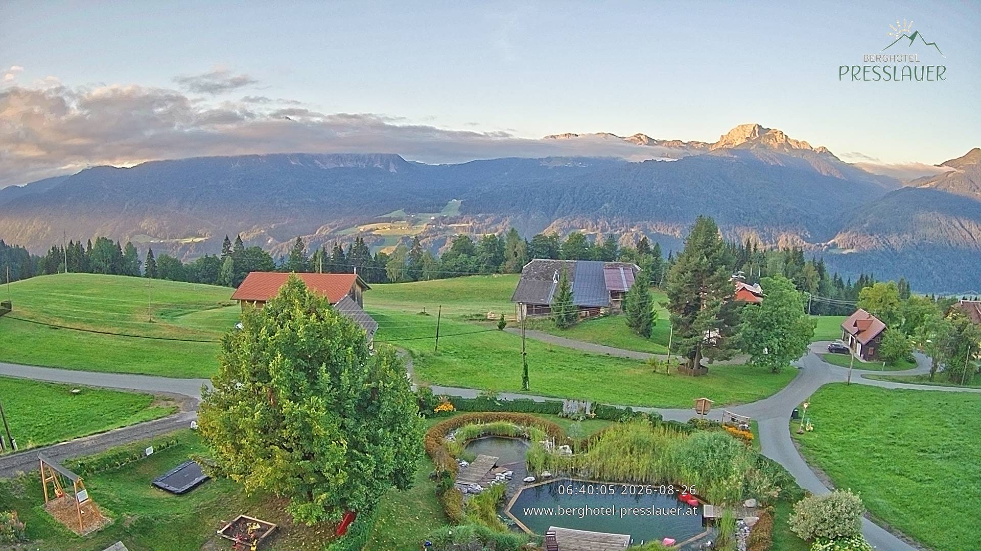 Archiv Foto Webcam Ausblick vom Berghotel Presslauer in Kärnten