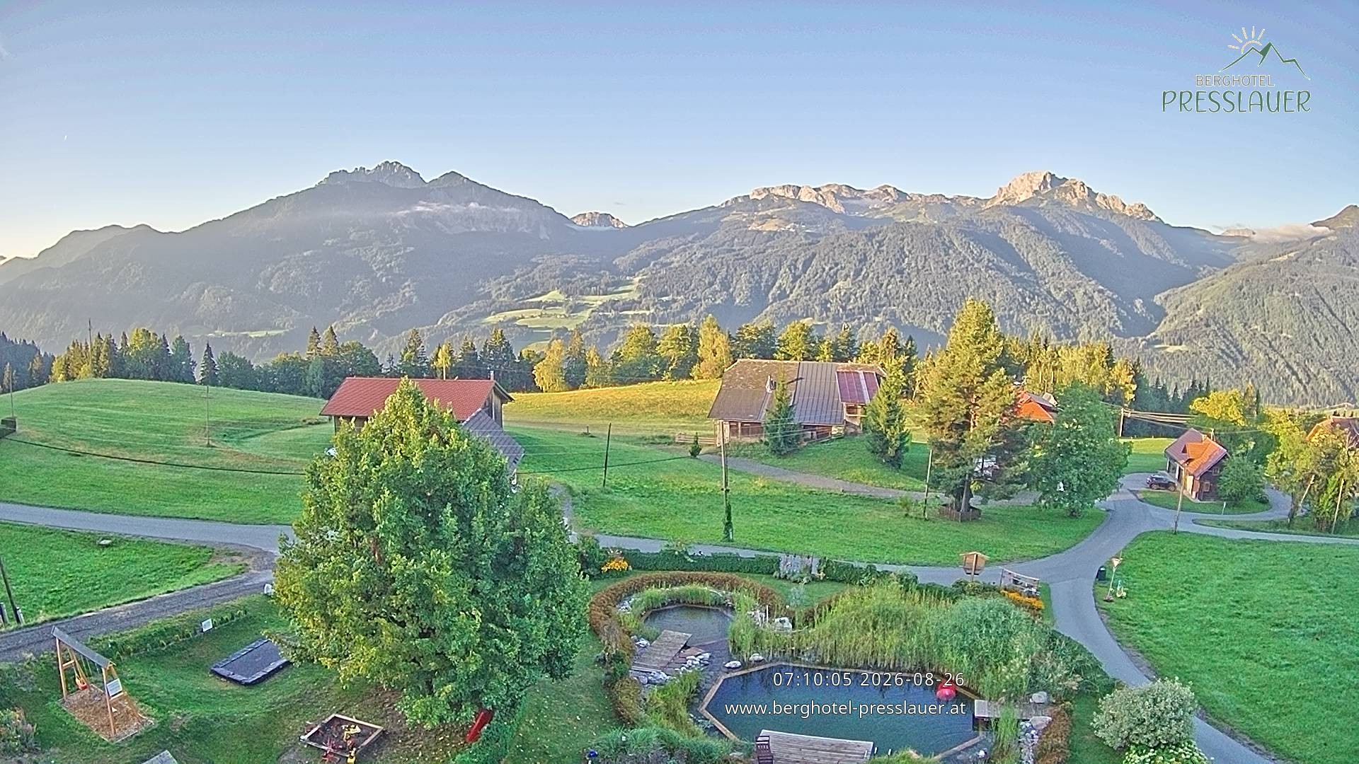 Archiv Foto Webcam Ausblick vom Berghotel Presslauer in Kärnten