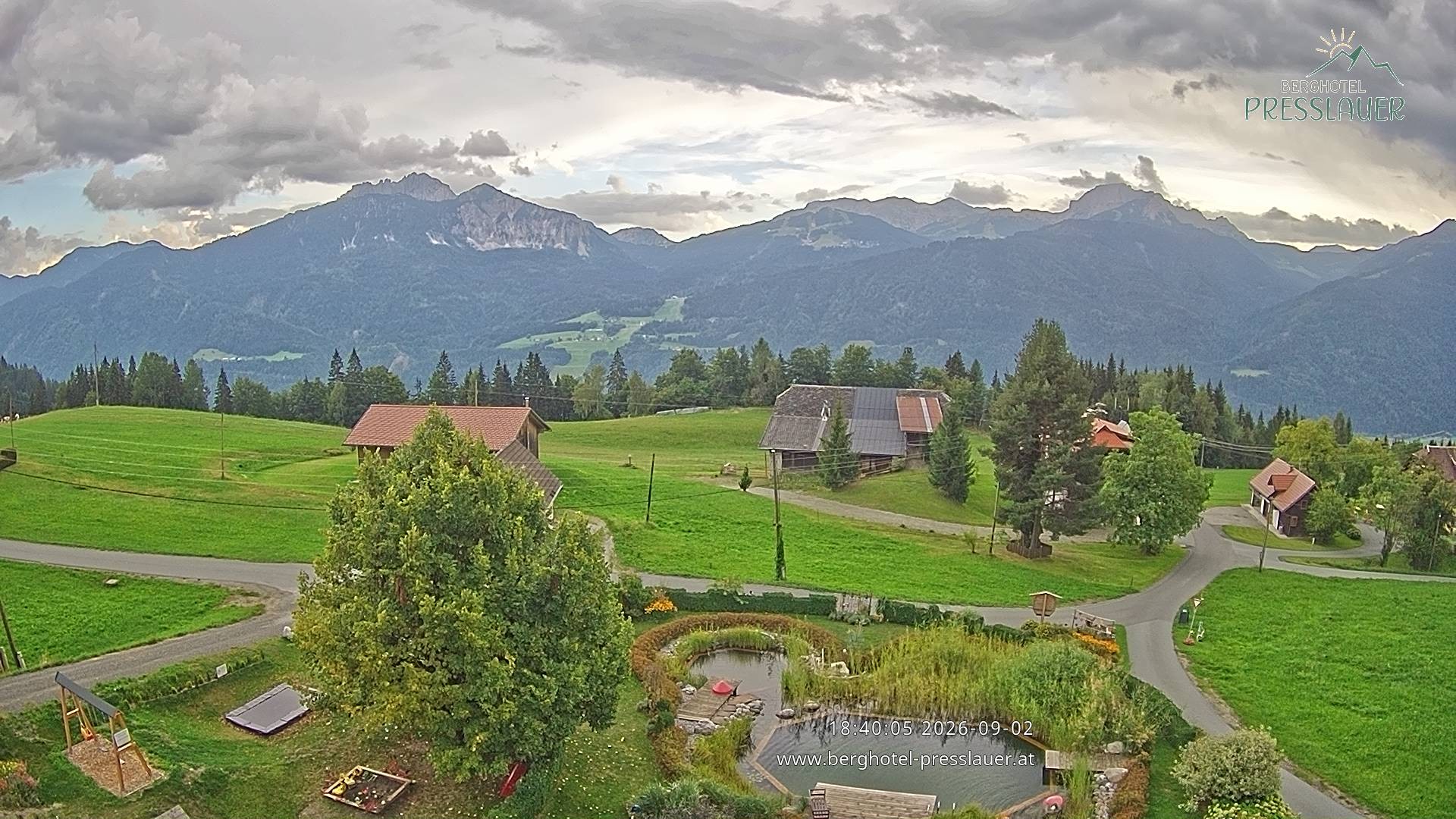 Archiv Foto Webcam Ausblick vom Berghotel Presslauer in Kärnten
