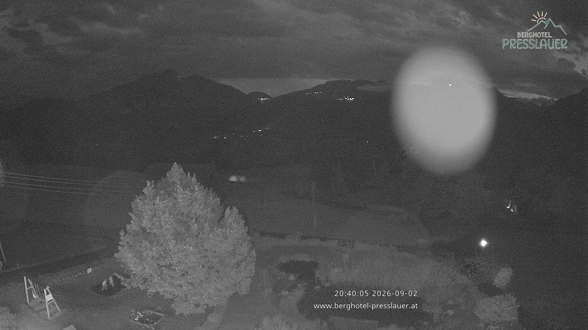 Archiv Foto Webcam Ausblick vom Berghotel Presslauer in Kärnten