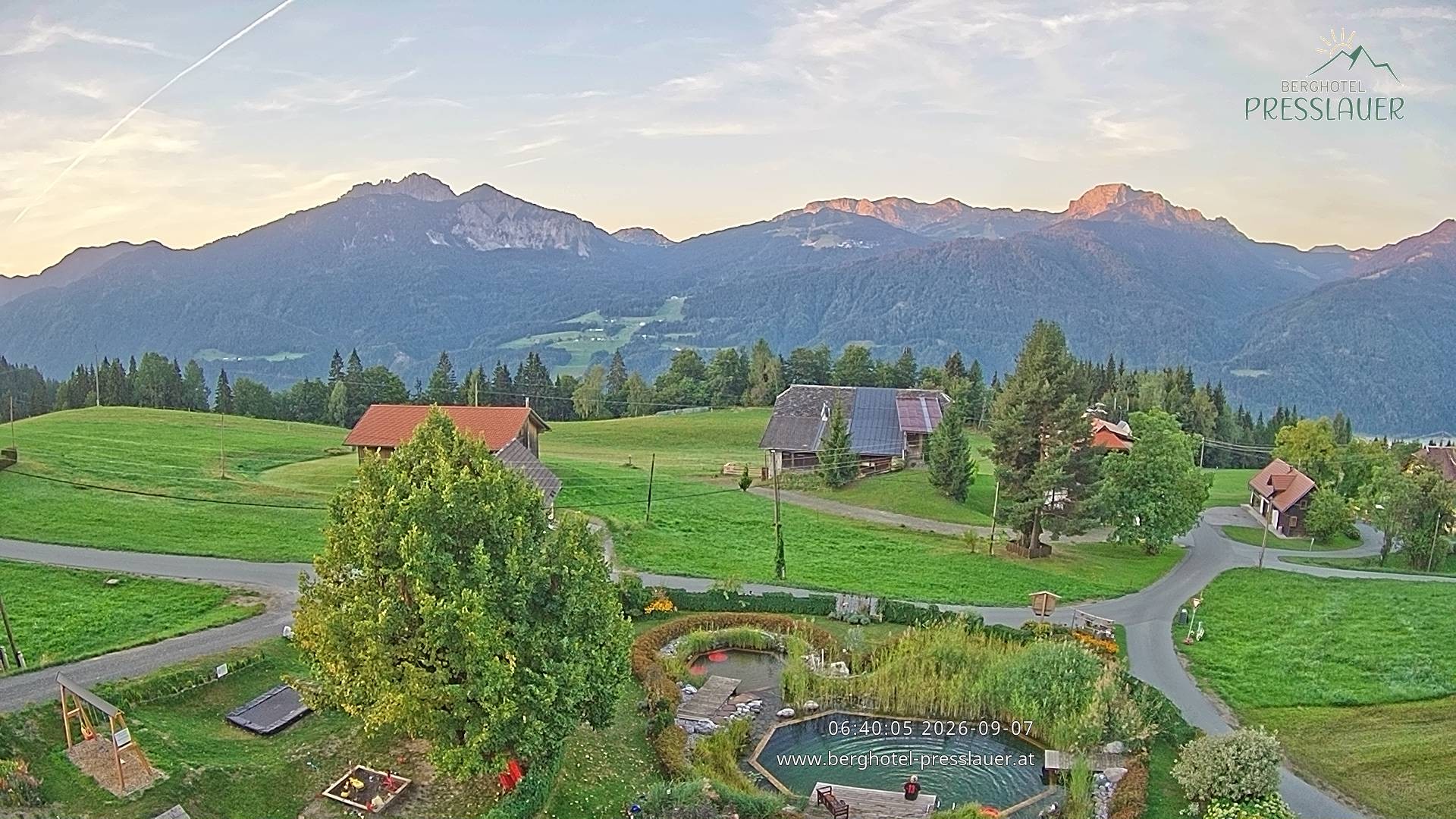 Archiv Foto Webcam Ausblick vom Berghotel Presslauer in Kärnten
