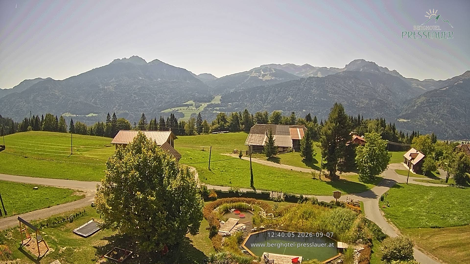 Archiv Foto Webcam Ausblick vom Berghotel Presslauer in Kärnten