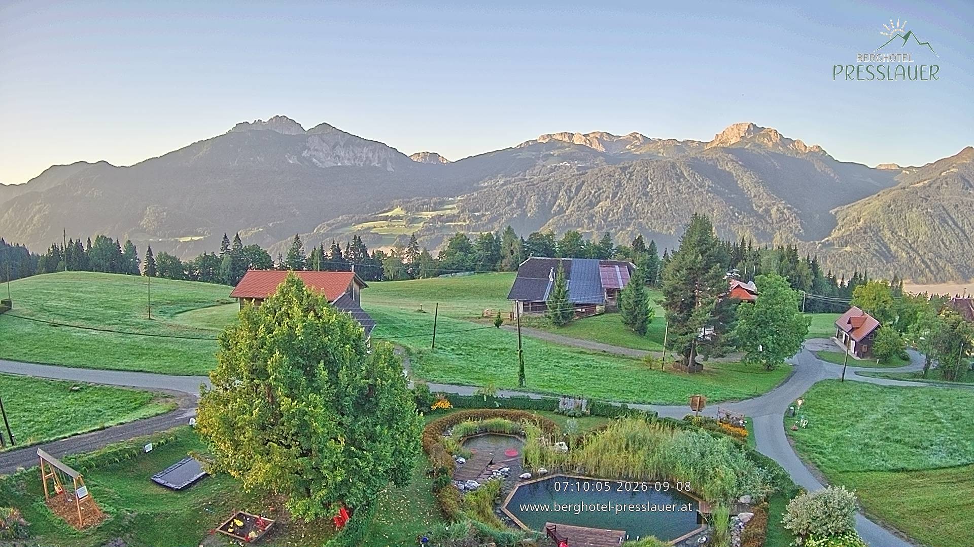 Archiv Foto Webcam Ausblick vom Berghotel Presslauer in Kärnten
