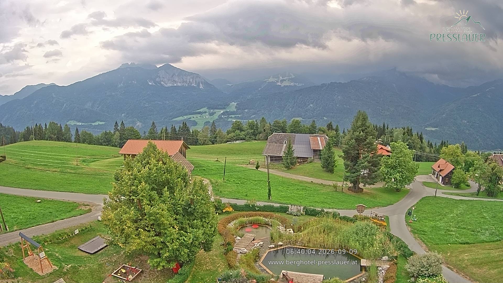Archiv Foto Webcam Ausblick vom Berghotel Presslauer in Kärnten