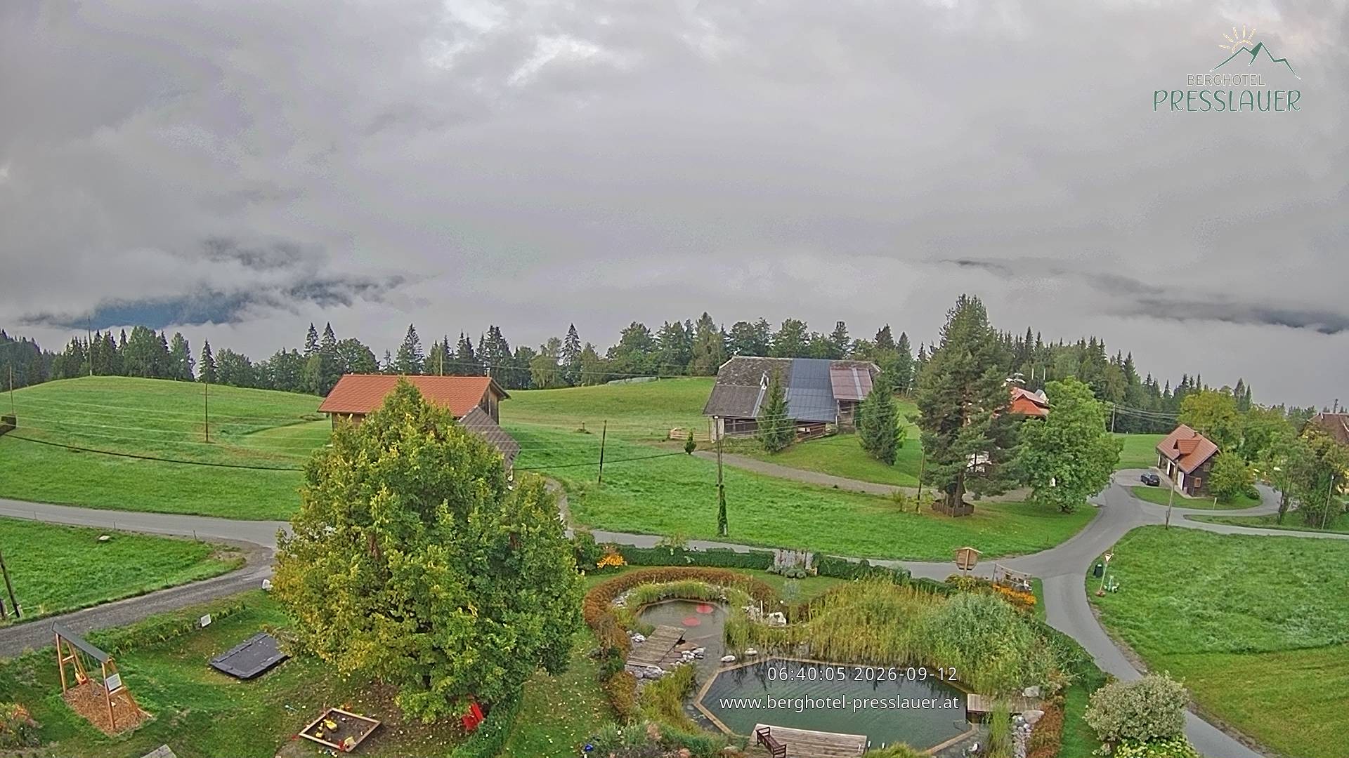 Archiv Foto Webcam Ausblick vom Berghotel Presslauer in Kärnten