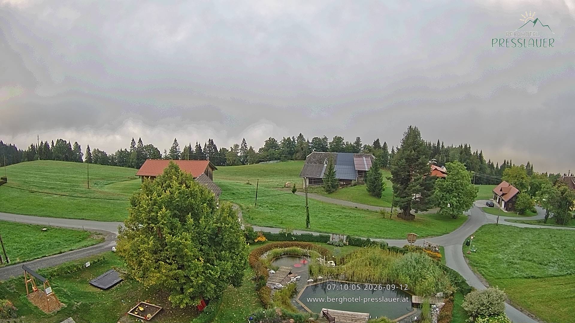 Archiv Foto Webcam Ausblick vom Berghotel Presslauer in Kärnten