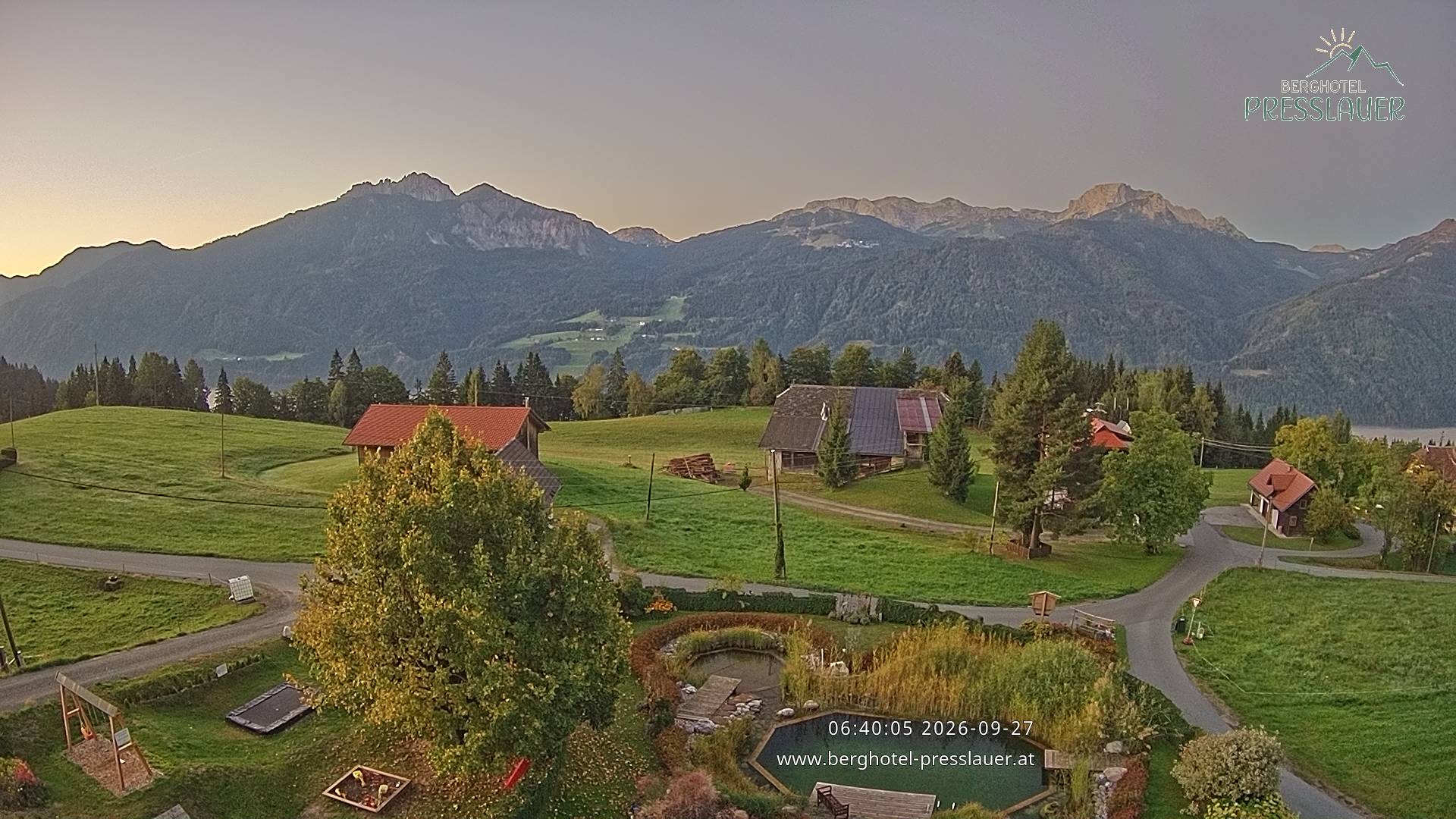 Archiv Foto Webcam Ausblick vom Berghotel Presslauer in Kärnten
