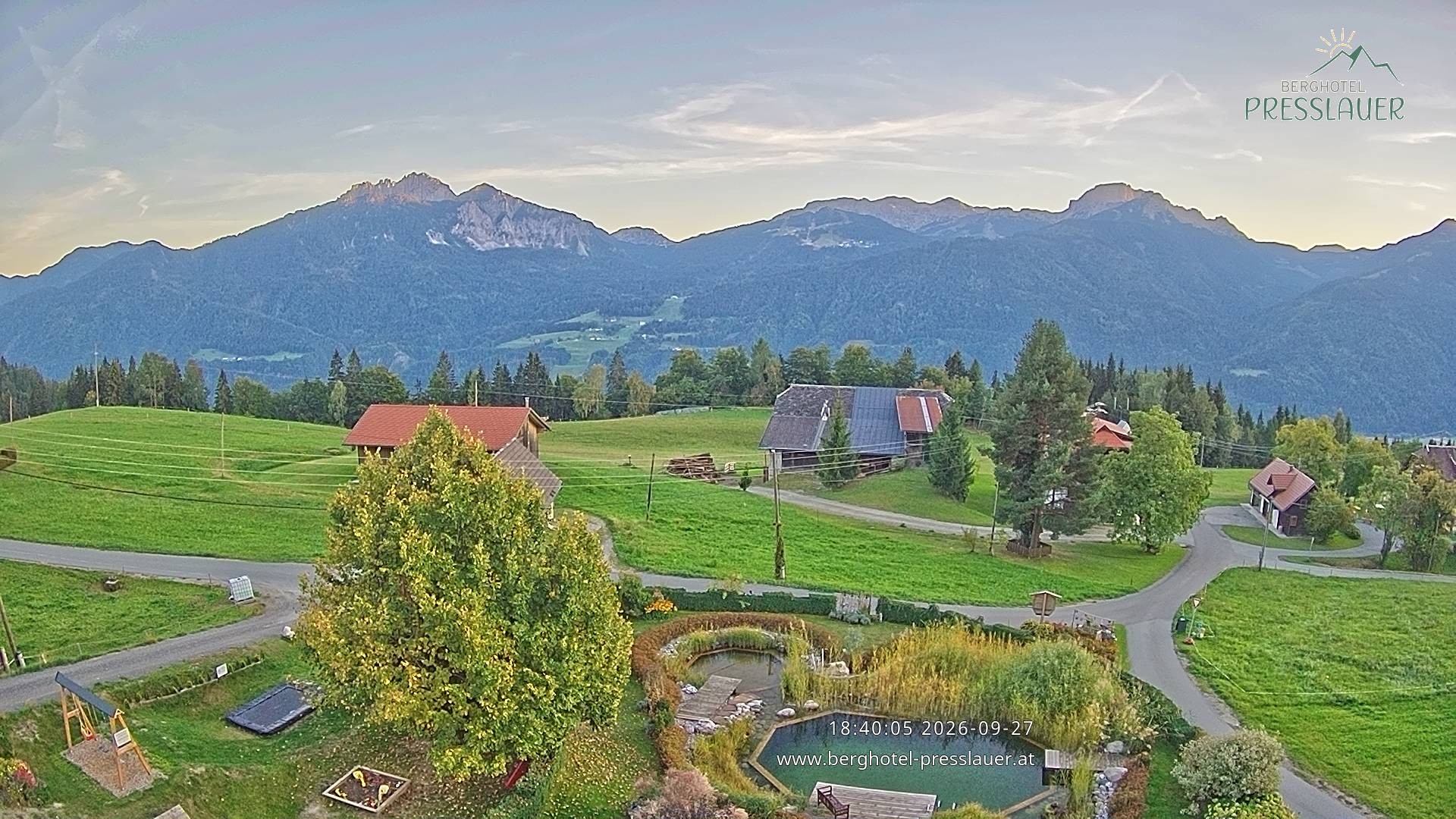 Archiv Foto Webcam Ausblick vom Berghotel Presslauer in Kärnten