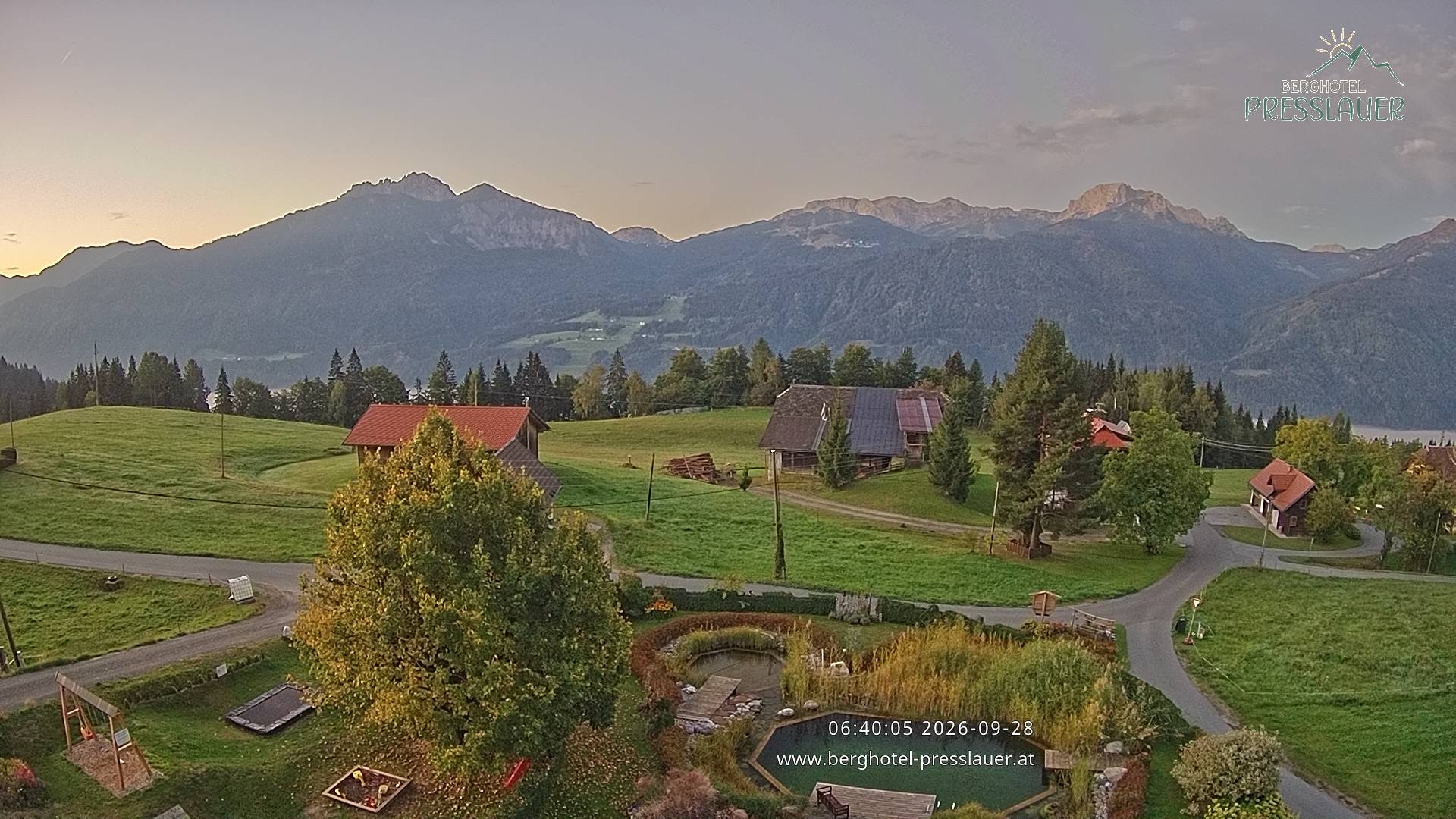 Archiv Foto Webcam Ausblick vom Berghotel Presslauer in Kärnten