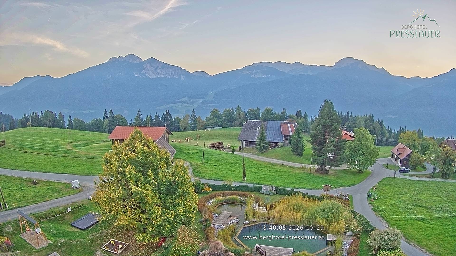 Archiv Foto Webcam Ausblick vom Berghotel Presslauer in Kärnten