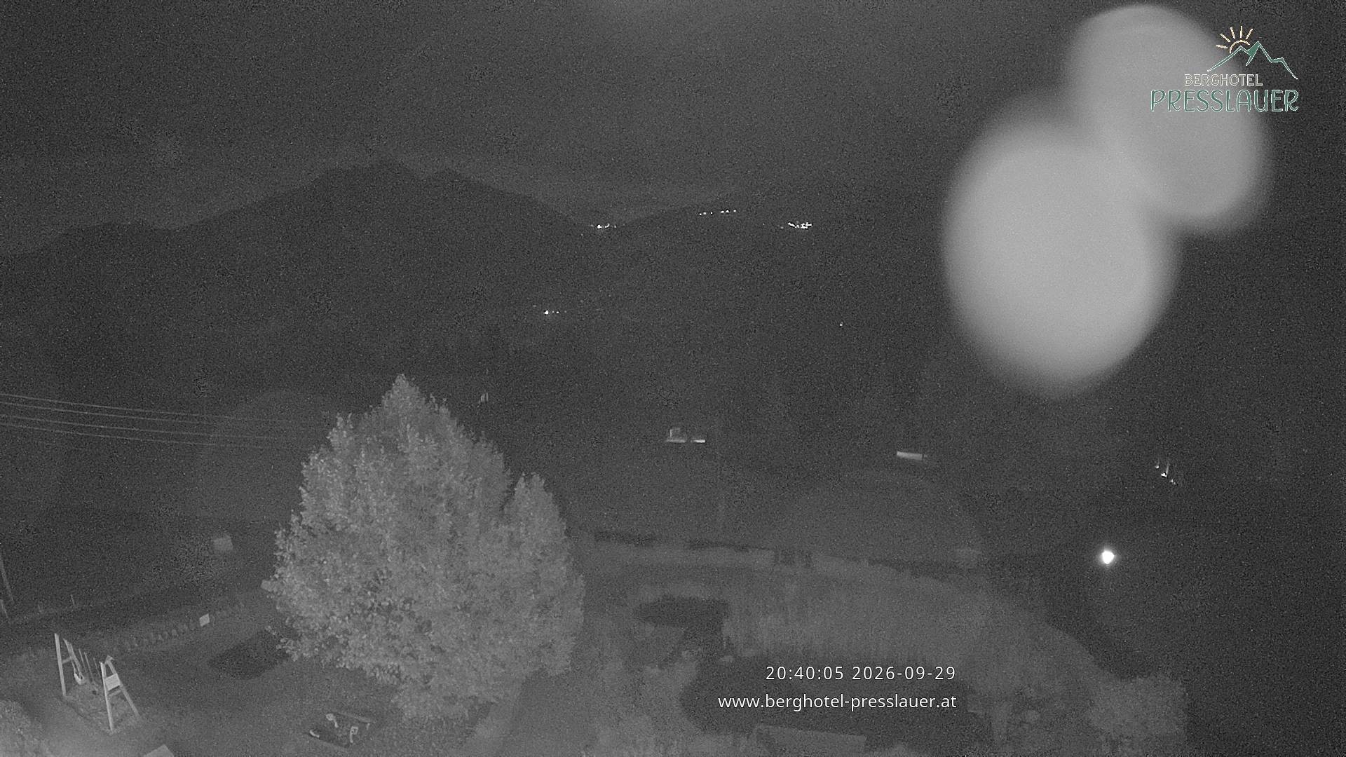 Archiv Foto Webcam Ausblick vom Berghotel Presslauer in Kärnten