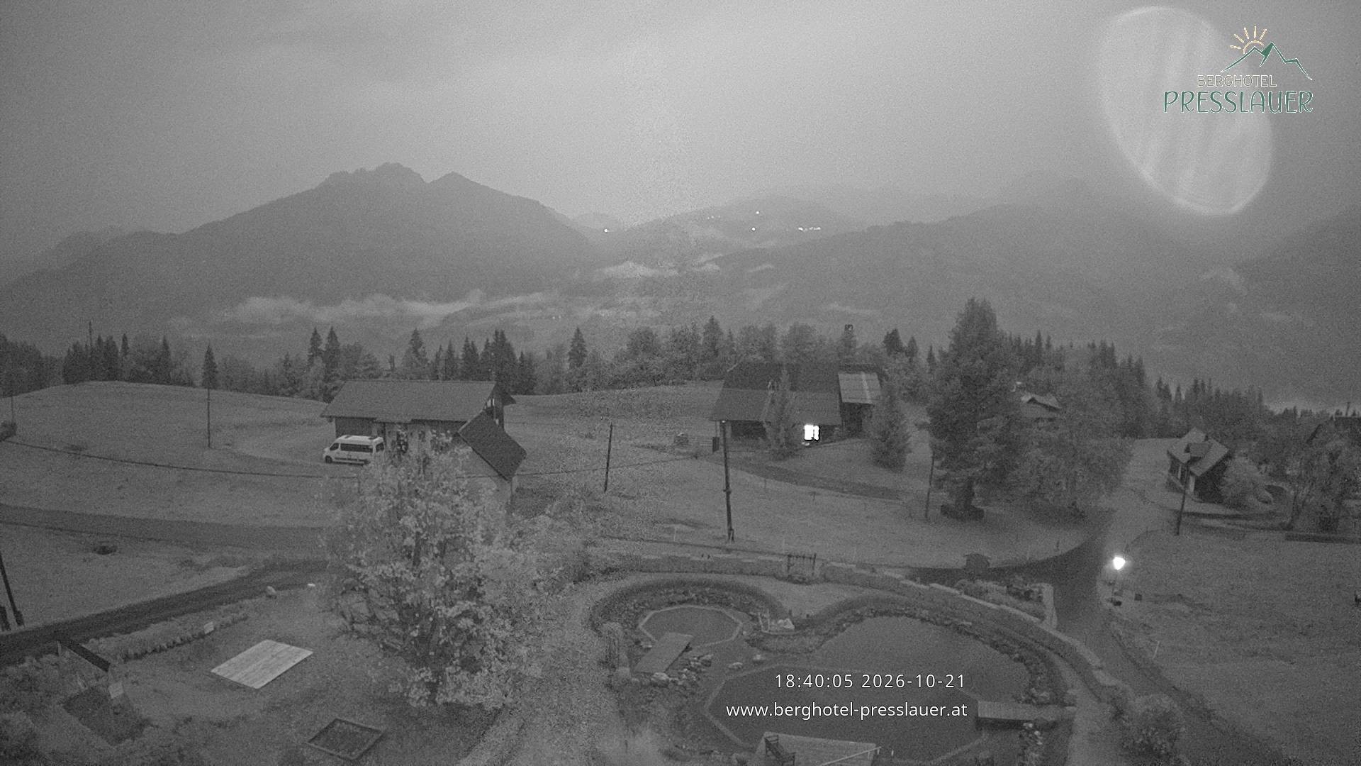 Archiv Foto Webcam Ausblick vom Berghotel Presslauer in Kärnten