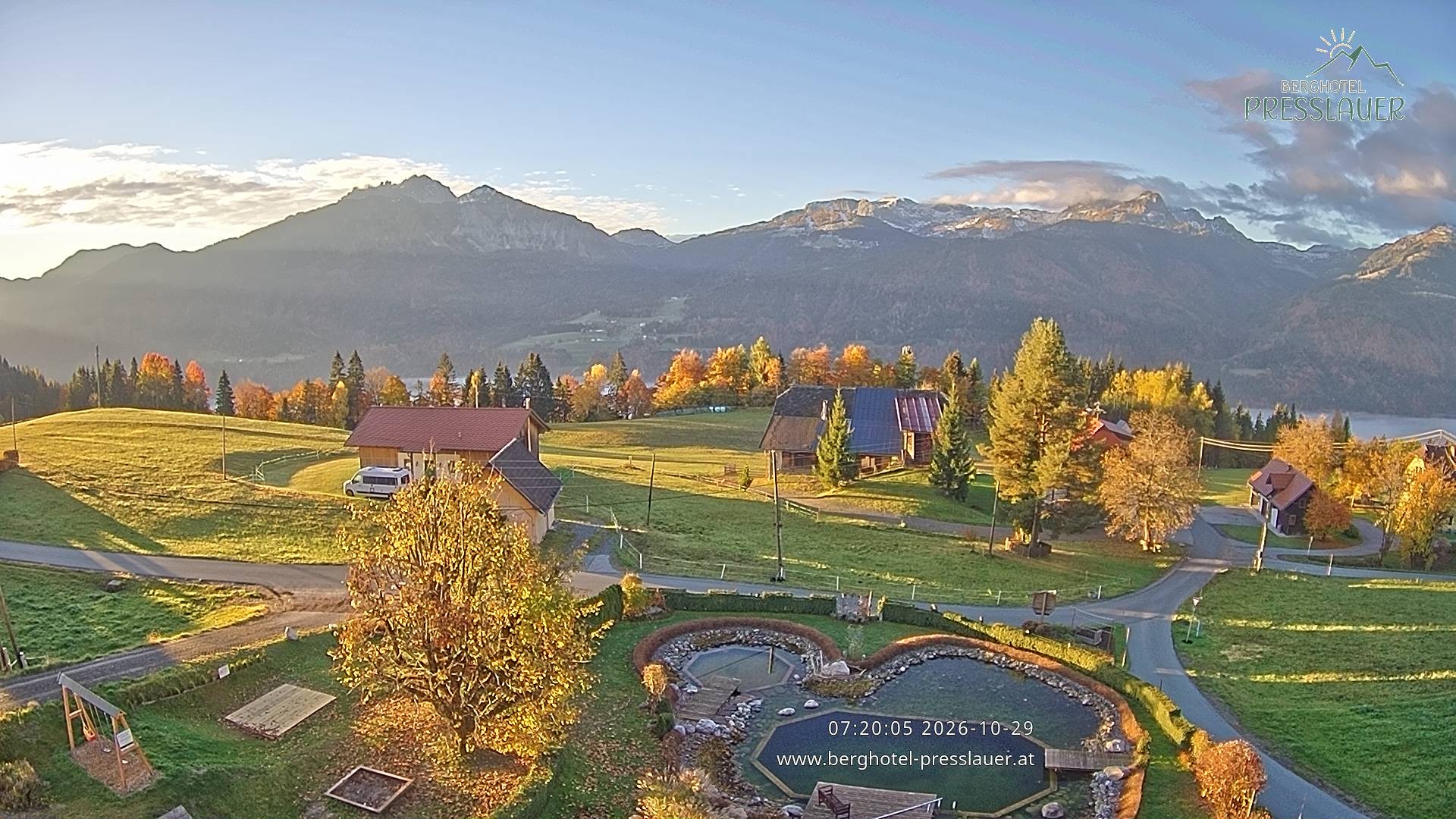 Archiv Foto Webcam Ausblick vom Berghotel Presslauer in Kärnten