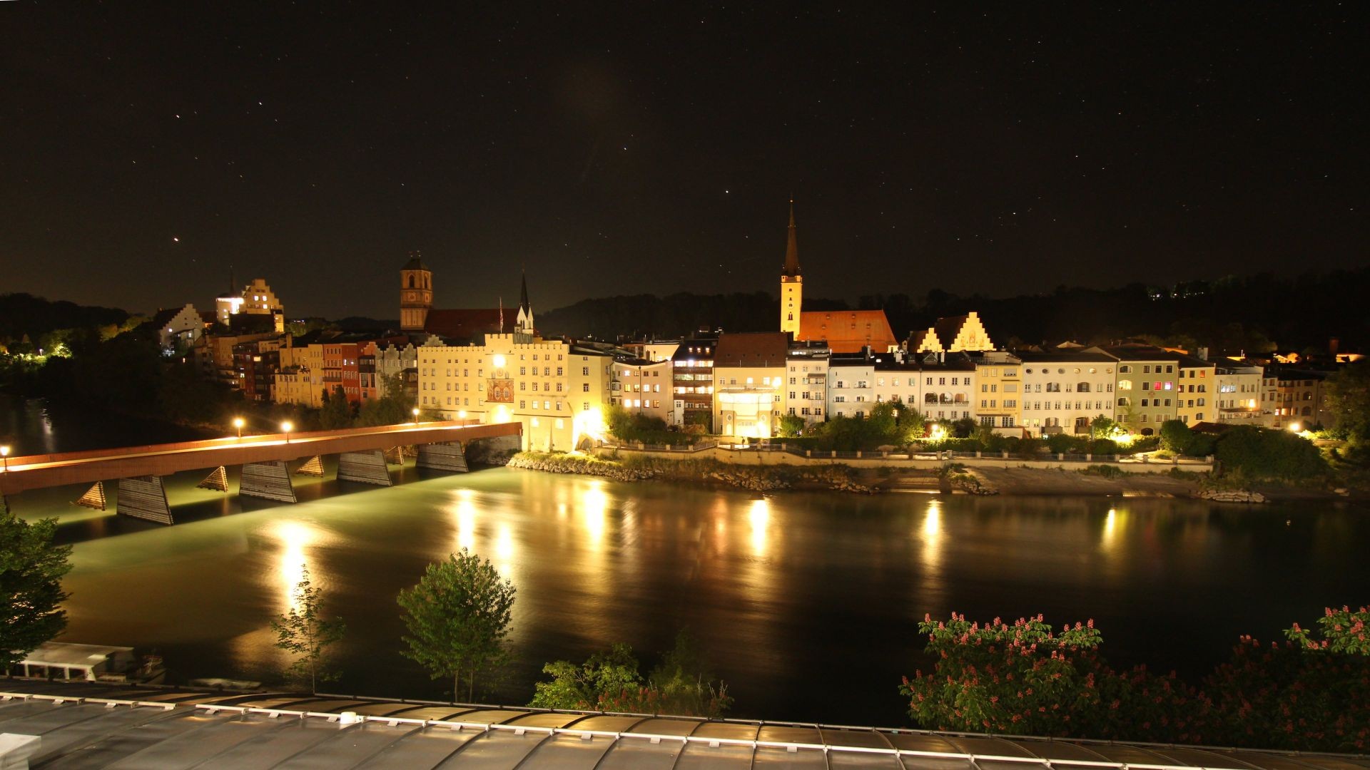 Archiv Foto Webcam Rote Brücke und Brucktor Wasserburg am Inn