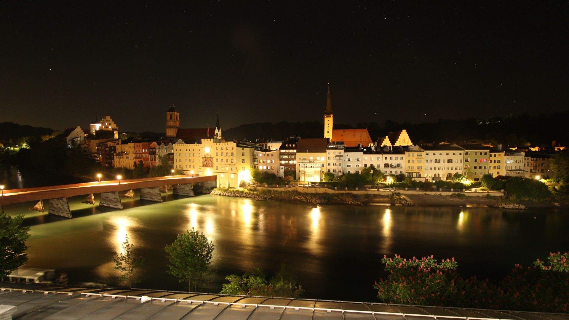 Archiv Foto Webcam Rote Brücke und Brucktor Wasserburg am Inn