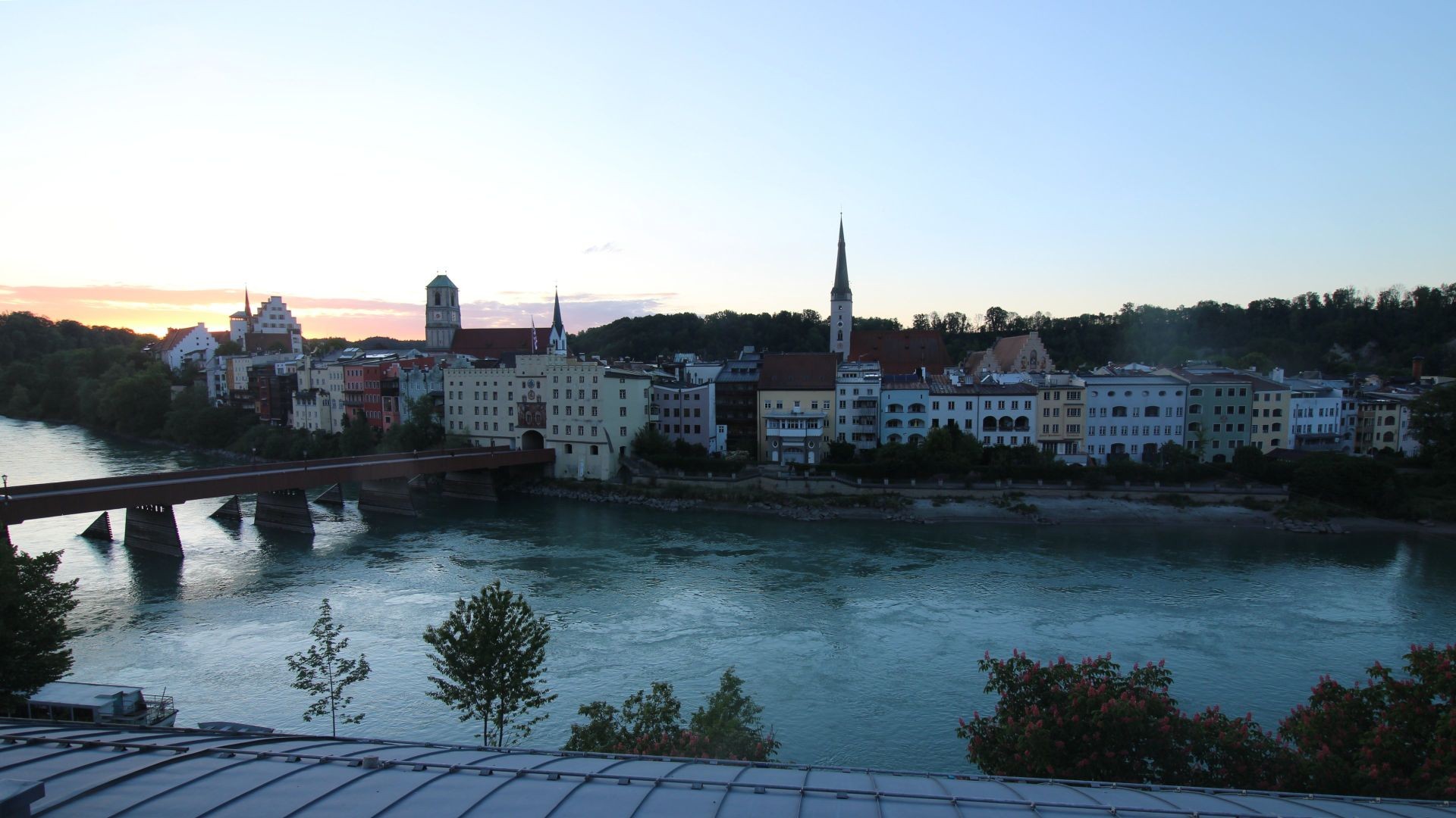 Archiv Foto Webcam Rote Brücke und Brucktor Wasserburg am Inn