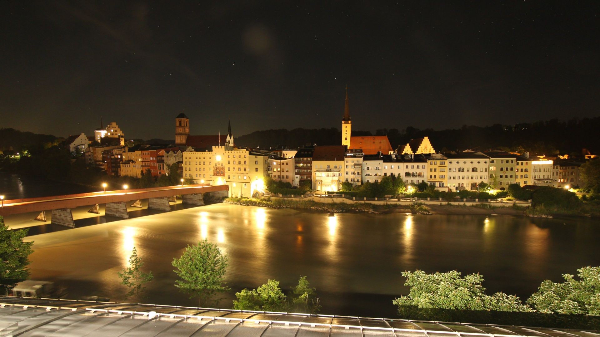 Archived image Webcam Brucktor and Rote Brücke Wasserburg am Inn