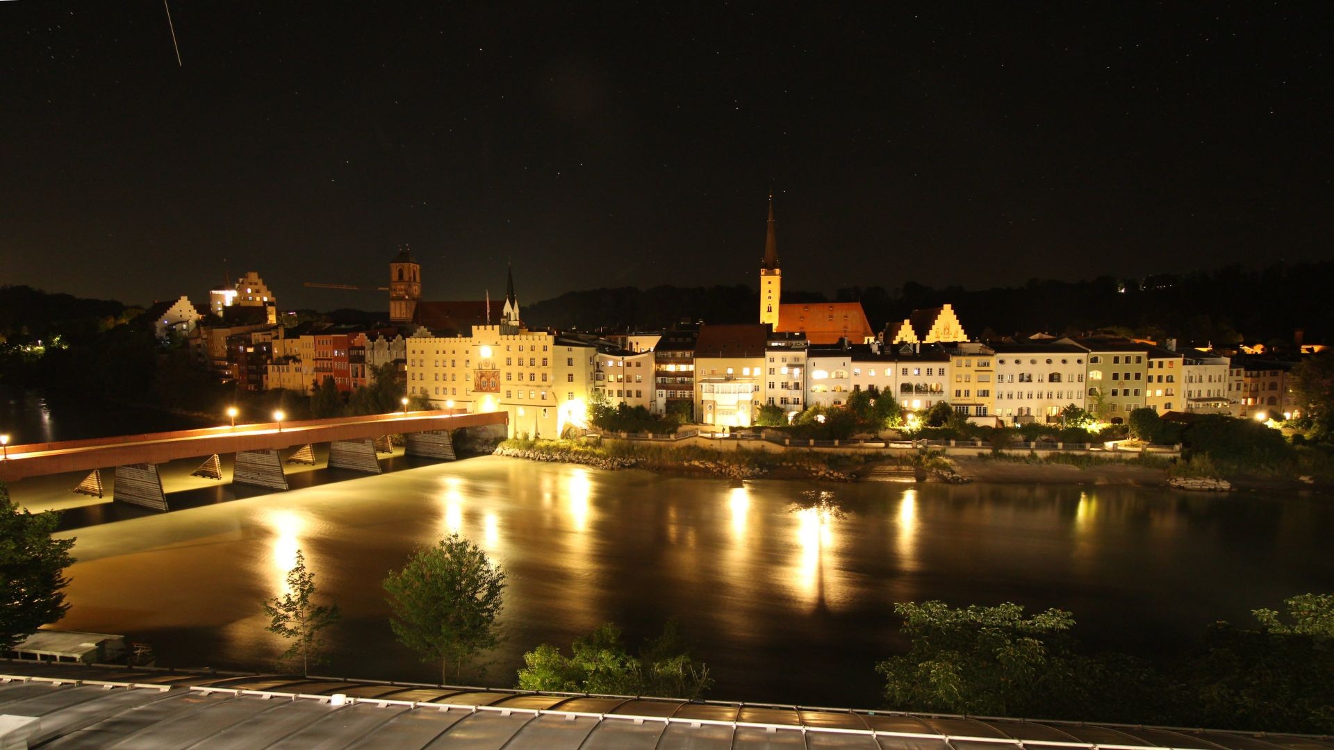 Archiv Foto Webcam Rote Brücke und Brucktor Wasserburg am Inn