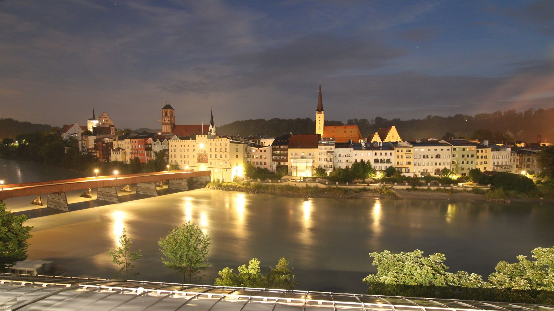 Archiv Foto Webcam Rote Brücke und Brucktor Wasserburg am Inn