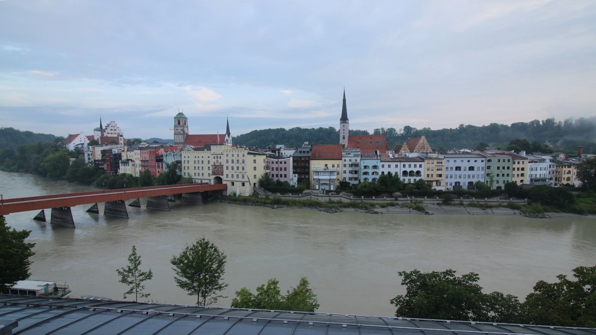 Archiv Foto Webcam Rote Brücke und Brucktor Wasserburg am Inn