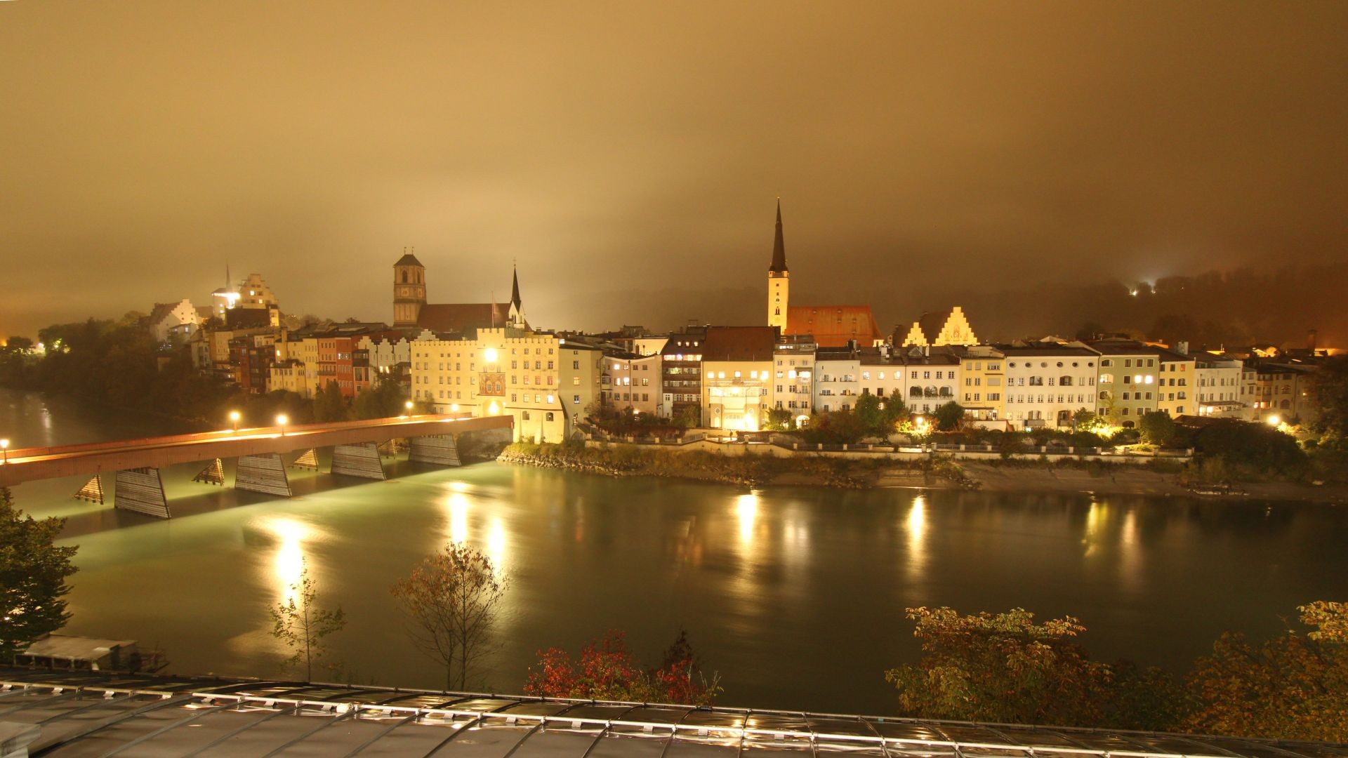 Archiv Foto Webcam Rote Brücke und Brucktor Wasserburg am Inn