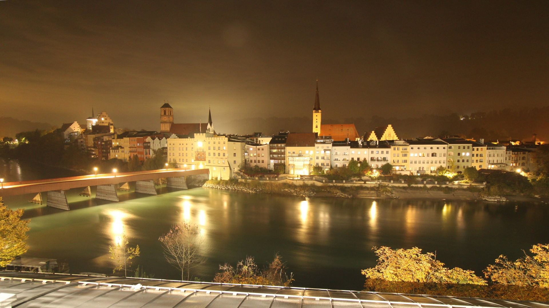 Archiv Foto Webcam Rote Brücke und Brucktor Wasserburg am Inn