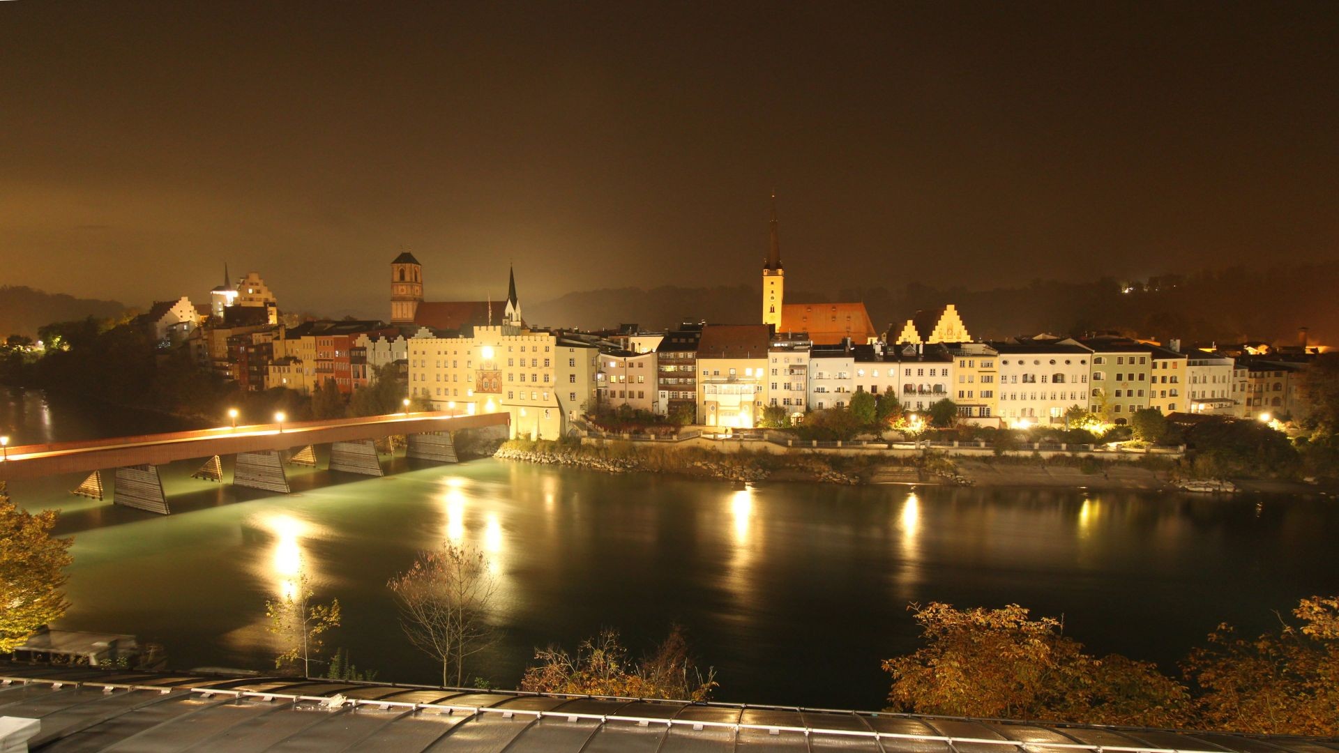 Archiv Foto Webcam Rote Brücke und Brucktor Wasserburg am Inn