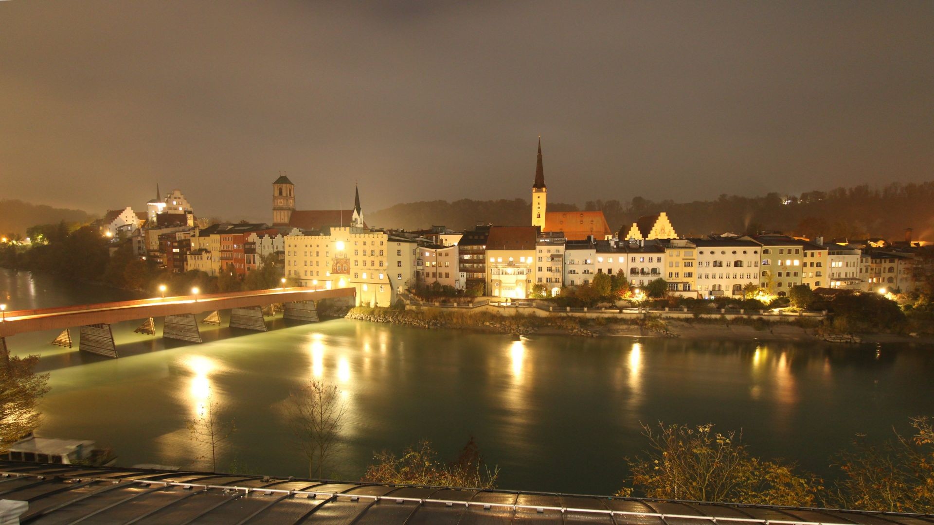 Archiv Foto Webcam Rote Brücke und Brucktor Wasserburg am Inn