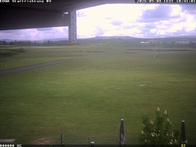 Archiv Foto Webcam Flugplatz Bamberg-Breitenau Startbahn