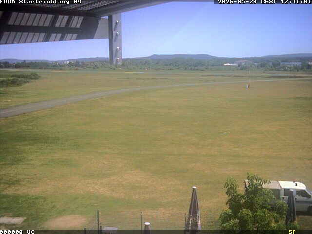 Archiv Foto Webcam Flugplatz Bamberg-Breitenau Startbahn