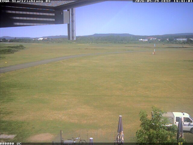 Archiv Foto Webcam Flugplatz Bamberg-Breitenau Startbahn