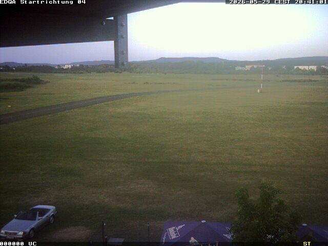 Archiv Foto Webcam Flugplatz Bamberg-Breitenau Startbahn