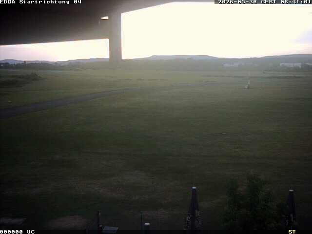 Archiv Foto Webcam Flugplatz Bamberg-Breitenau Startbahn