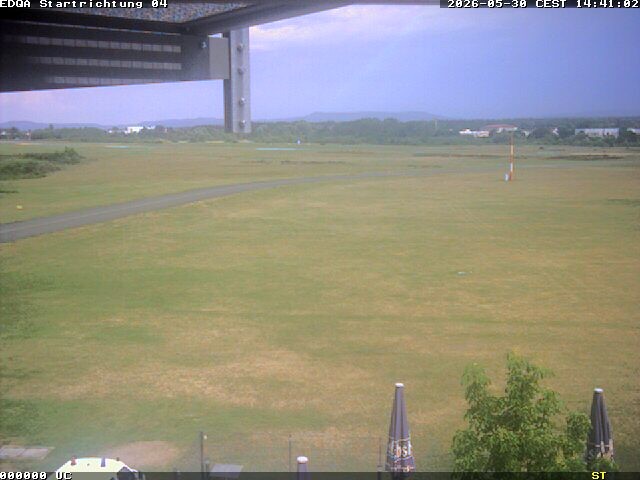 Archiv Foto Webcam Flugplatz Bamberg-Breitenau Startbahn