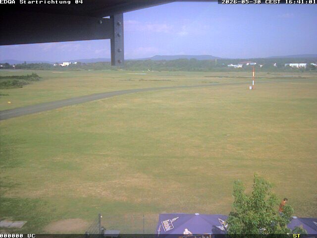 Archiv Foto Webcam Flugplatz Bamberg-Breitenau Startbahn