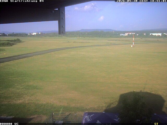 Archiv Foto Webcam Flugplatz Bamberg-Breitenau Startbahn