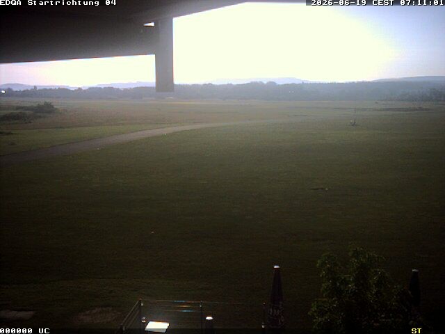 Archiv Foto Webcam Flugplatz Bamberg-Breitenau Startbahn