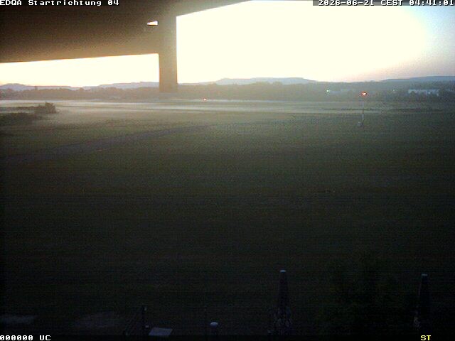 Archived image Webcam Airfield Bamberg-Breitenau