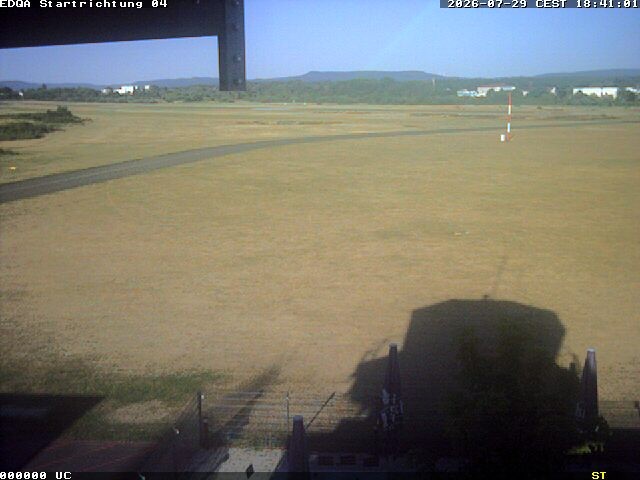 Archiv Foto Webcam Flugplatz Bamberg-Breitenau Startbahn
