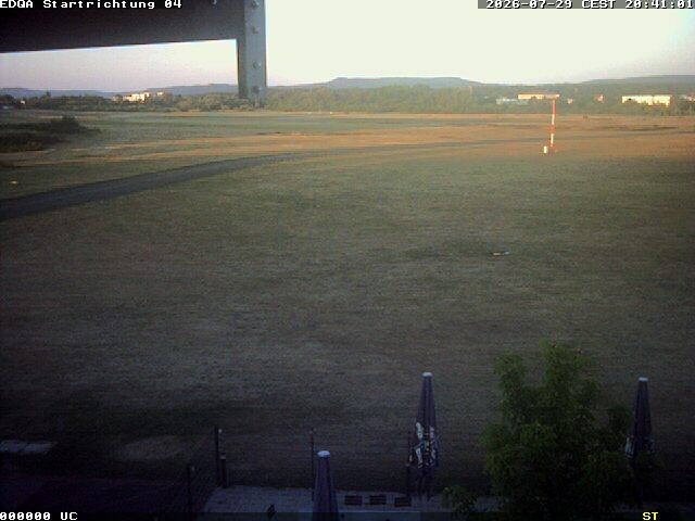 Archiv Foto Webcam Flugplatz Bamberg-Breitenau Startbahn