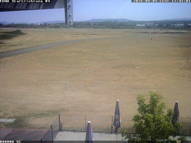 Archiv Foto Webcam Flugplatz Bamberg-Breitenau Startbahn
