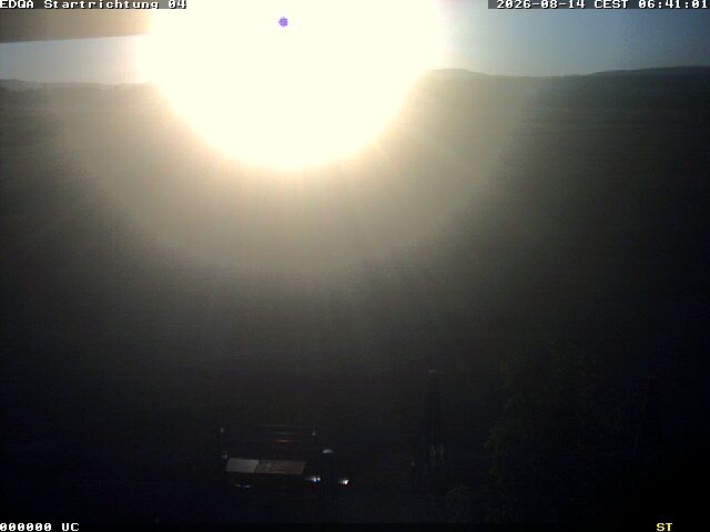 Archived image Webcam Airfield Bamberg-Breitenau