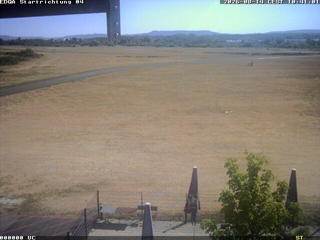Archived image Webcam Airfield Bamberg-Breitenau